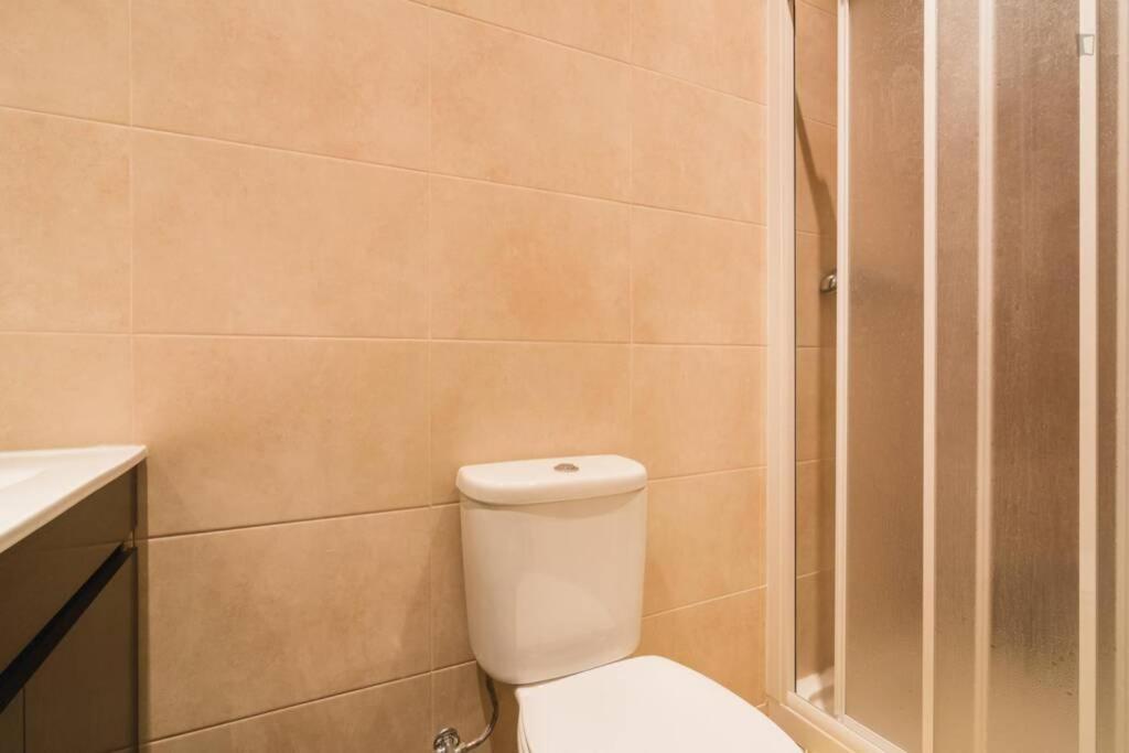Sunny Terrace Apt, Close To Downtown! 2 Bedroom Flat Лісабон Екстер'єр фото