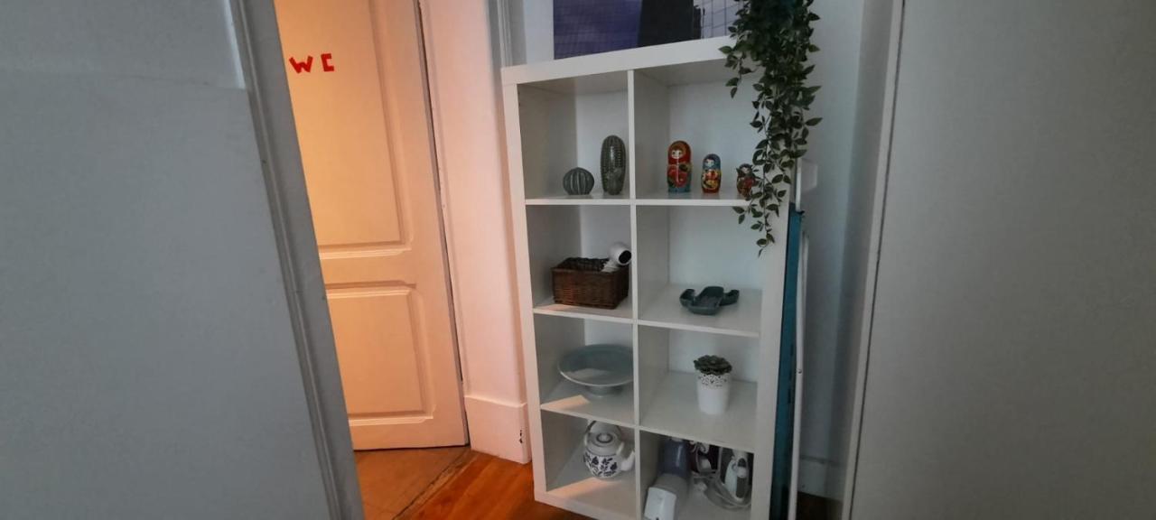 Sunny Terrace Apt, Close To Downtown! 2 Bedroom Flat Лісабон Екстер'єр фото