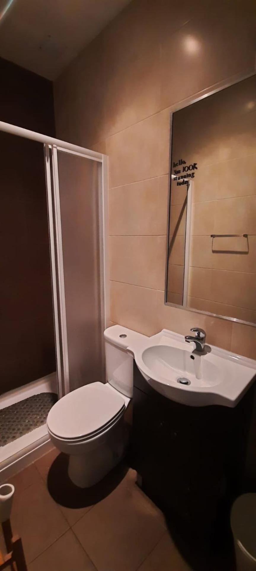 Sunny Terrace Apt, Close To Downtown! 2 Bedroom Flat Лісабон Екстер'єр фото