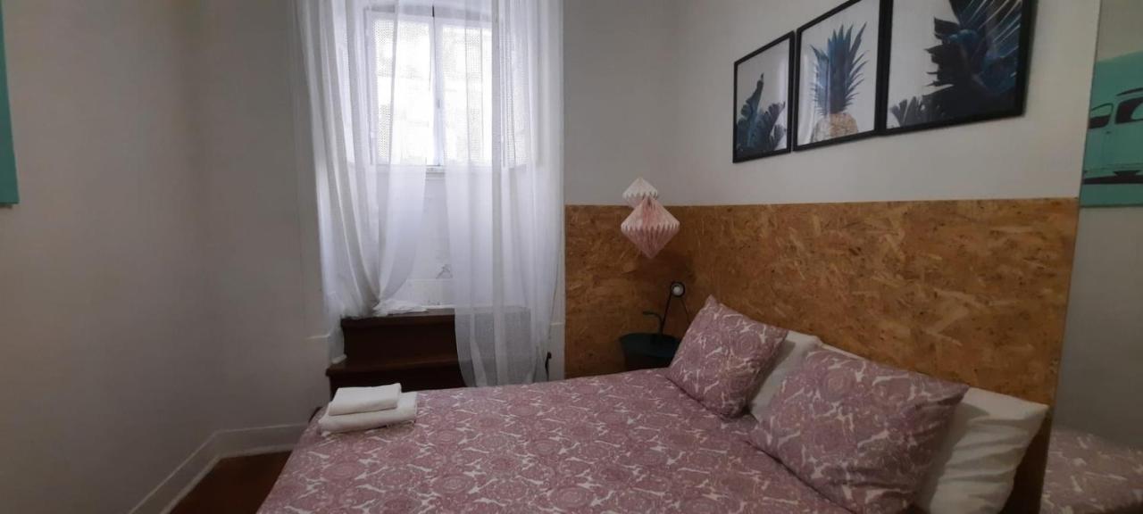 Sunny Terrace Apt, Close To Downtown! 2 Bedroom Flat Лісабон Екстер'єр фото