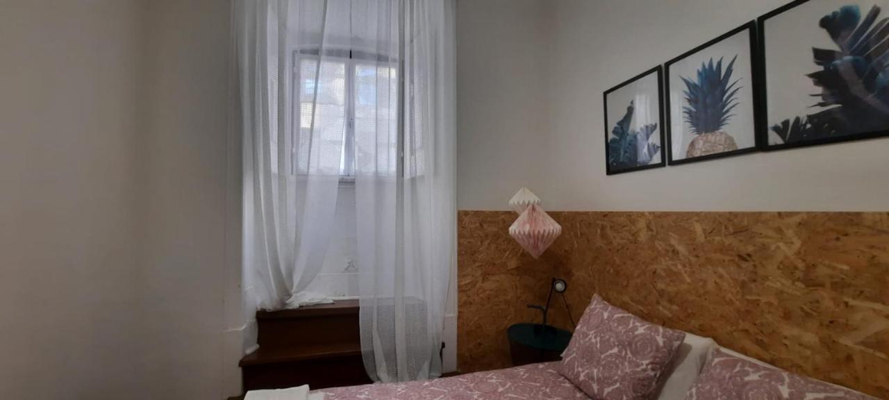 Sunny Terrace Apt, Close To Downtown! 2 Bedroom Flat Лісабон Екстер'єр фото